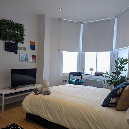 شقة لندن  في Modern Studio In Finsbury Park المظهر الخارجي الصورة